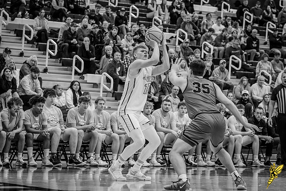 UWS MBB vs. UWRF WM 52