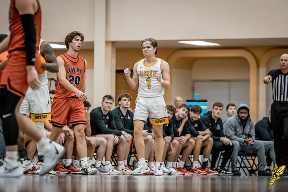 UWS MBB vs. UWRF WM 106