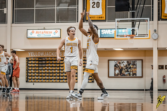 UWS MBB vs. UWRF WM 110