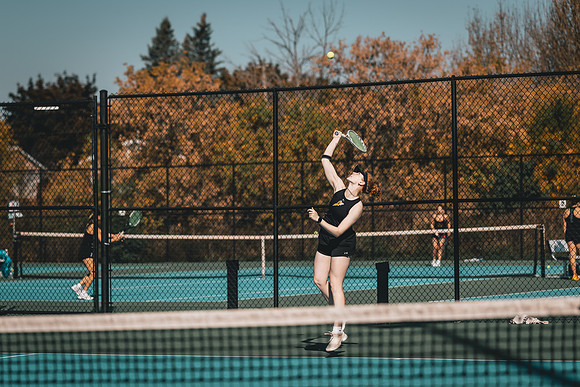 Tennis vs STO-223