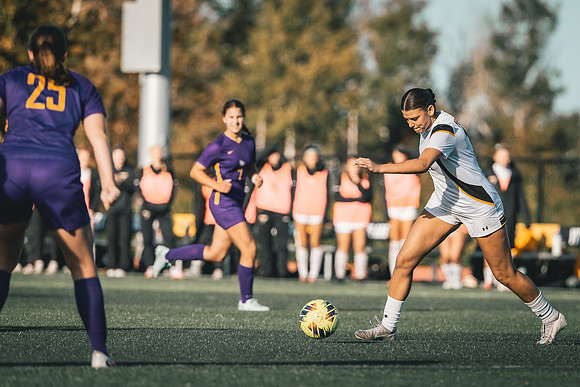 WSOC vs UNW -13