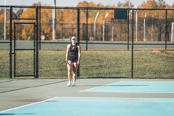 Tennis vs STO-114
