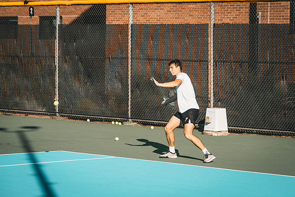 Tennis vs STO-143