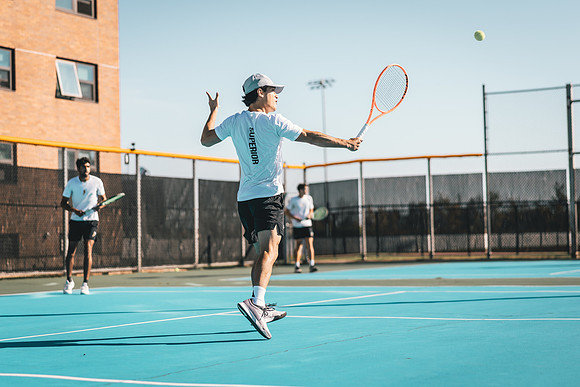 Tennis vs STO-51