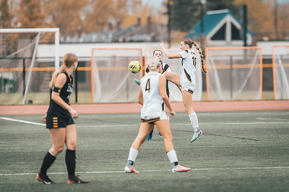 WSOC vs UMM-72