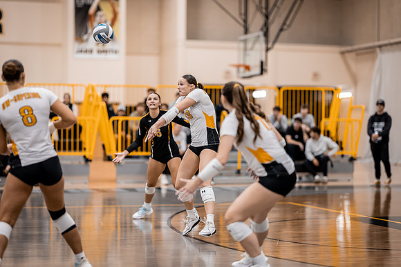 UWS VB vs CROWN-55