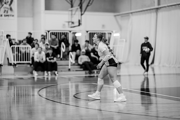UWS VB vs CROWN-58