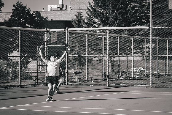 Tennis vs STO-142