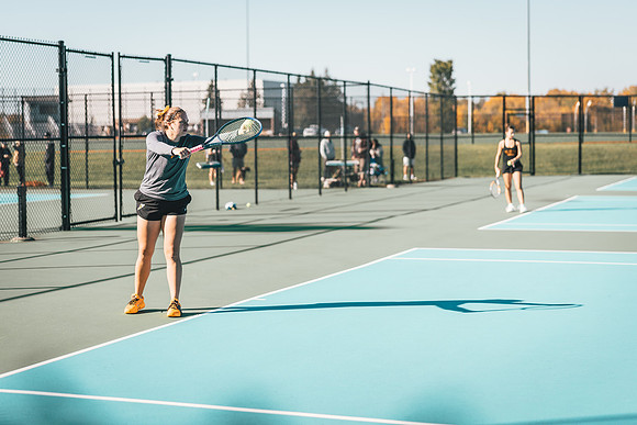Tennis vs STO-73