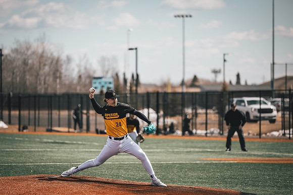 UWS BSB vs Crown D2 DH-1-63