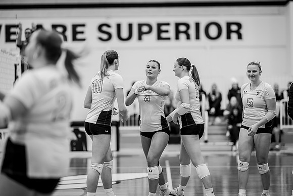 UWS VB vs CROWN-84