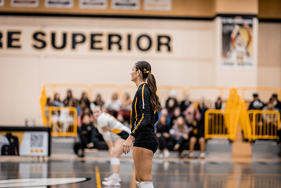UWS VB vs CROWN-165