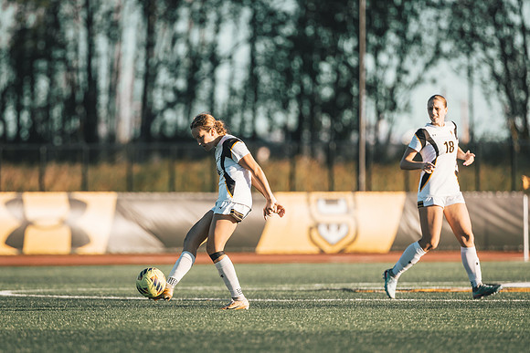 WSOC vs UNW-100