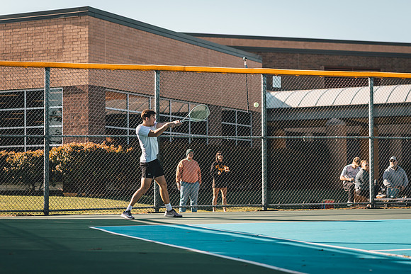 Tennis vs STO-10