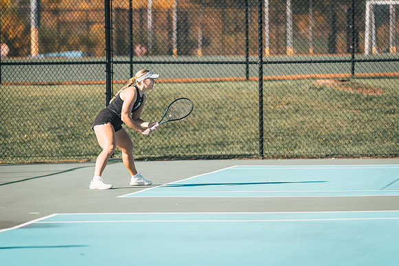 Tennis vs STO-124