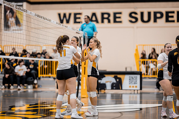 UWS VB vs CROWN-161