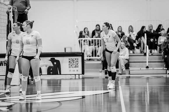 UWS VB vs CROWN-117