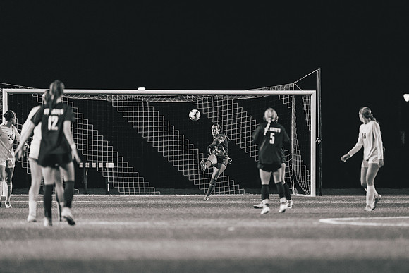 UWS vs STK-83