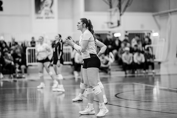 UWS VB vs CROWN-137