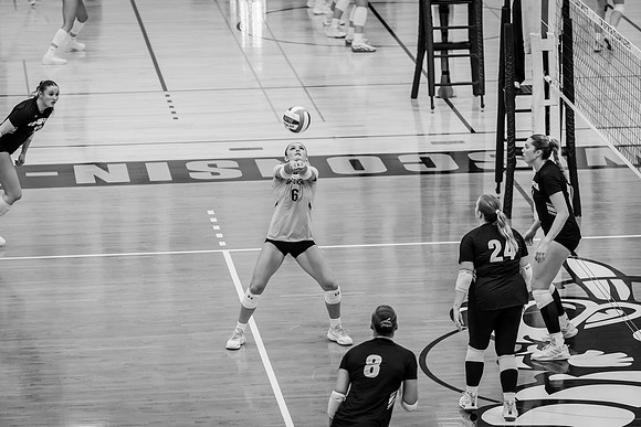 VB vs UWL -128