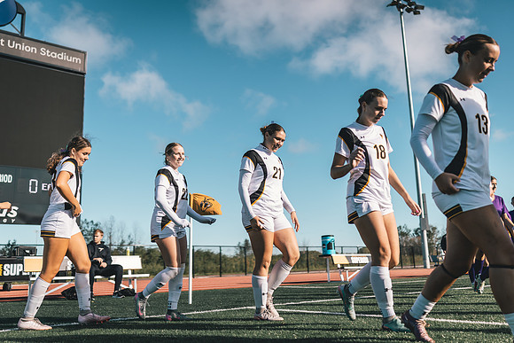 WSOC vs UNW-8
