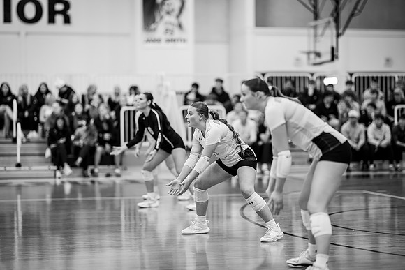 UWS VB vs CROWN-130