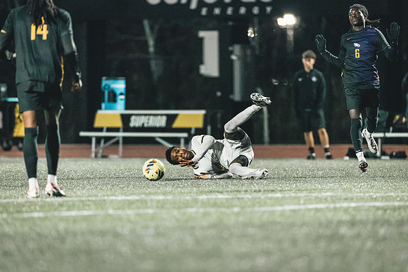 MSOC vs UNW-215
