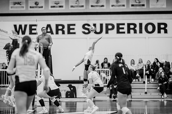 UWS VB vs CROWN-142