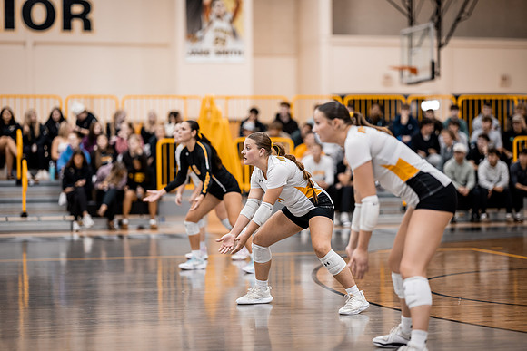 UWS VB vs CROWN-129