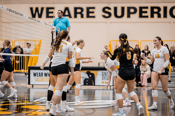 UWS VB vs CROWN-2