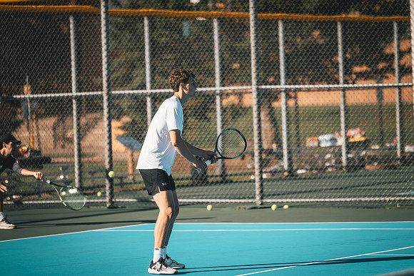 Tennis vs STO-206