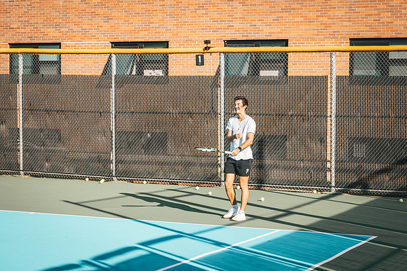 Tennis vs STO-137