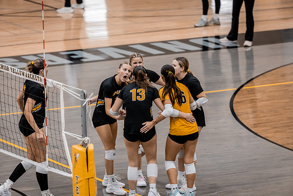 VB vs UWL -70