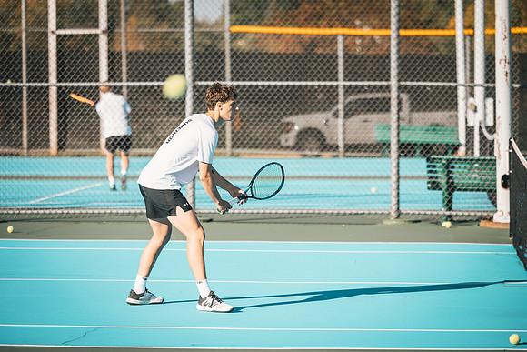 Tennis vs STO-155