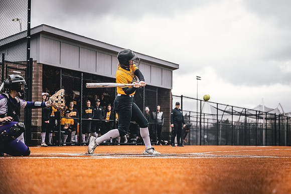 20240423_SoftballvsMartinLuther_Edits_Harry_-107