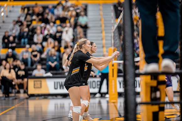 VB vs UNW-54