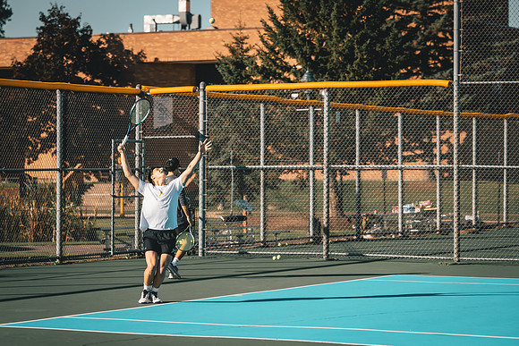 Tennis vs STO-141