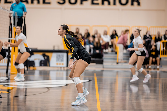 UWS VB vs CROWN-62