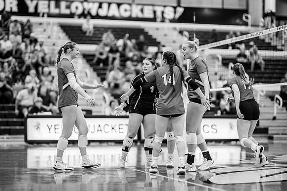 DNT UWS VB vs Morris-1-140