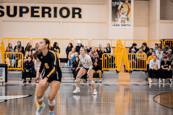 UWS VB vs CROWN-112