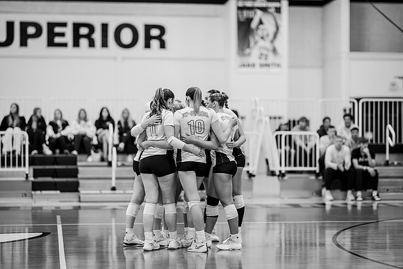 UWS VB vs CROWN-35