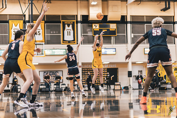 2022.01.29 UWS WBB vs. Northland WM76