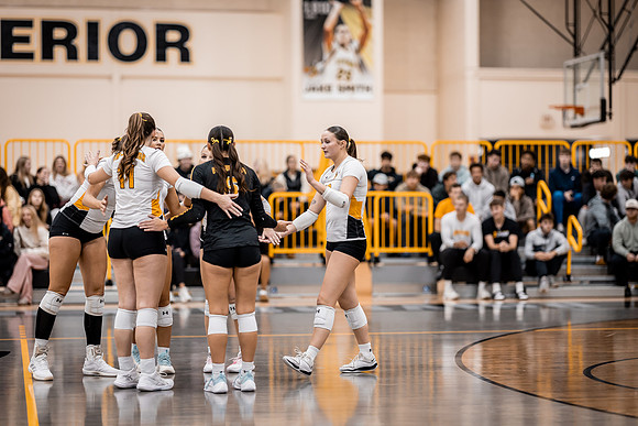 UWS VB vs CROWN-177