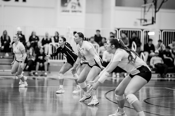UWS VB vs CROWN-54