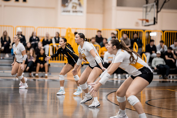UWS VB vs CROWN-53