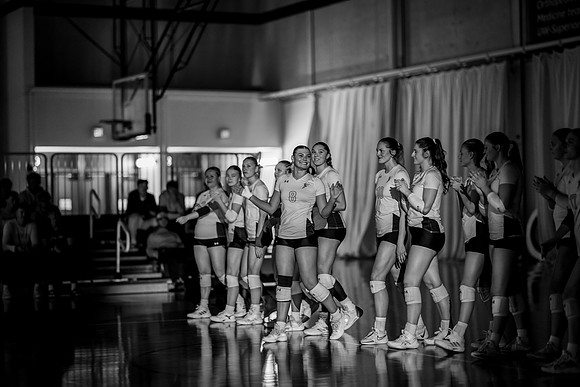 UWS VB vs CROWN-28