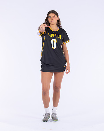 0 Niamh Larson Black 6