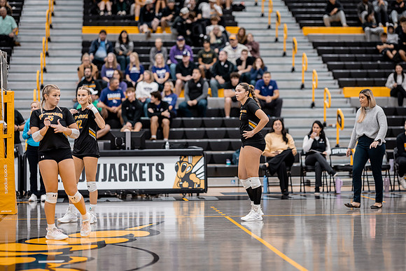 VB vs UNW-107