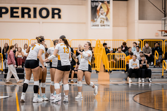 UWS VB vs CROWN-61