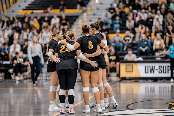 VB vs UNW-14